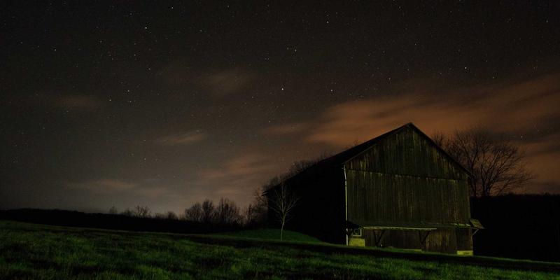 从灯泡2.0到智能光时代:LED照明如何重塑现代灯具生态