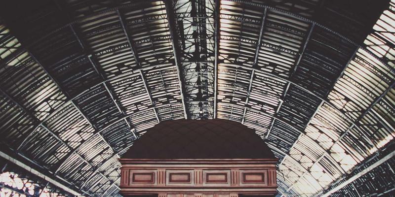 智能LED照明革命：如何用可调色温灯泡从清晨唤醒到夜间助眠，科学调节家庭生物钟