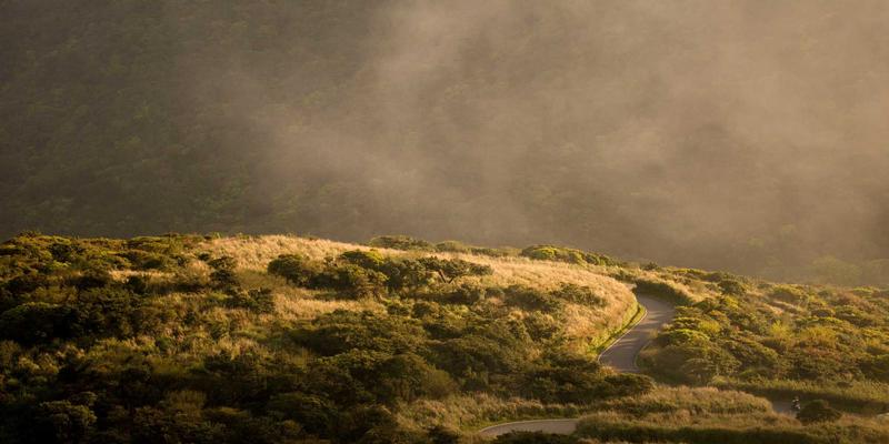 灯光如何创造价值：从台灯到商业照明，解析超市、餐厅与办公室的色温选择策略