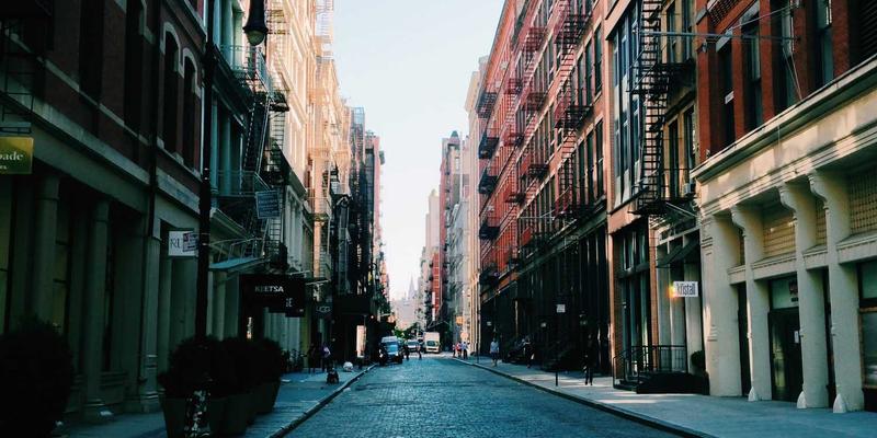 灯泡63：重新定义现代照明设计的艺术与科技